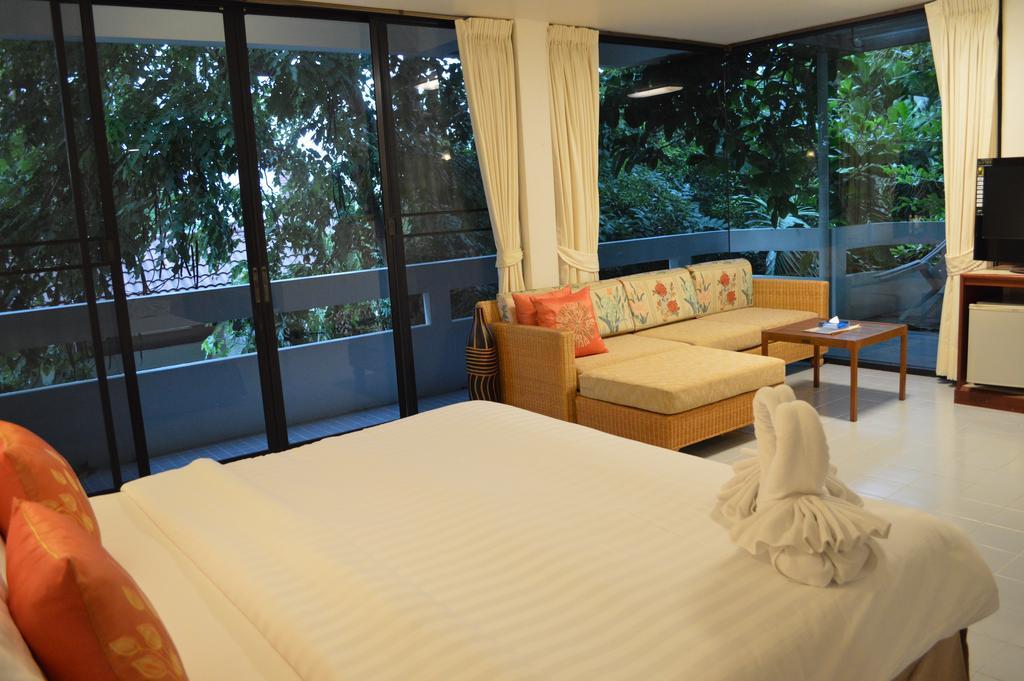 Nern Chalet Beachfront Hotel HHQ Exterior foto